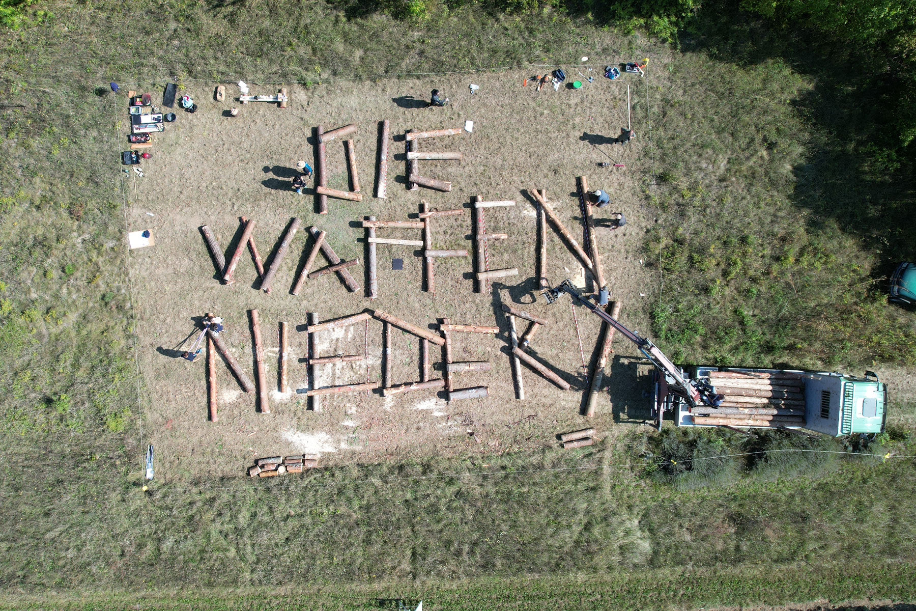 Zenita Komad – Die Waffen nieder! @Peter Noever’s THE PIT, Breitenbrunn, Austria Zenita Komad – Die Waffen nieder! @Peter Noever’s THE PIT, Breitenbrunn, Austria